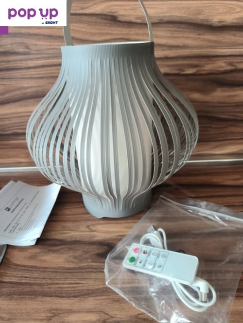 Акумулаторна лампа с дистанционно- Бяла + цветна светлина. 