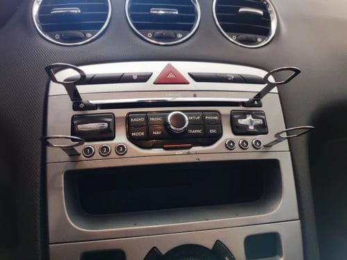 Щипки/Куки за Демонтиране на Радио на Audi Mercedes Ford VW