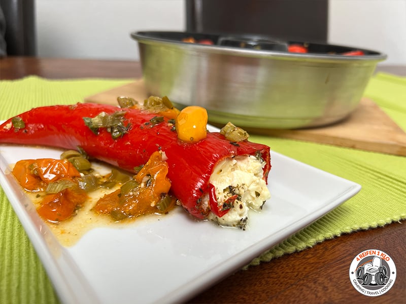 Spitzpaprika mit Schafskäse Omnia-Backofen-Rezept | 4 REIFEN 1 KLO