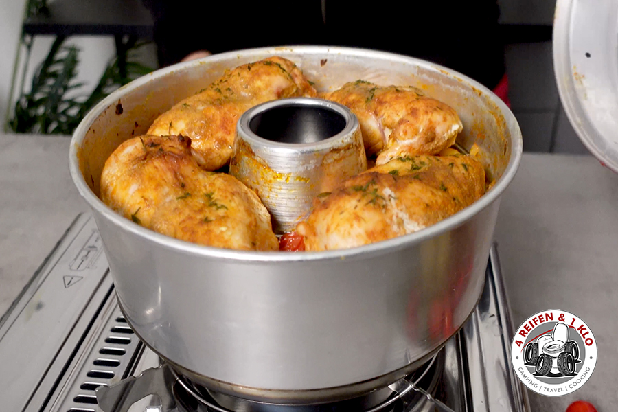 Hähnchenbrust auf Ofengemüse | OMNIA Backofen Maxi Form