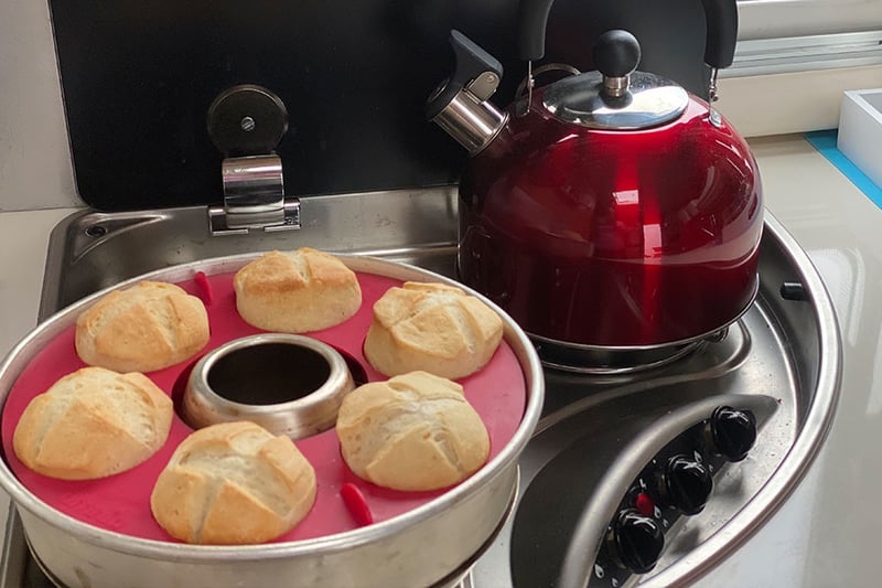 2 Varianten: Knack &amp; Back Sonntagsbrötchen Omnia Backofen