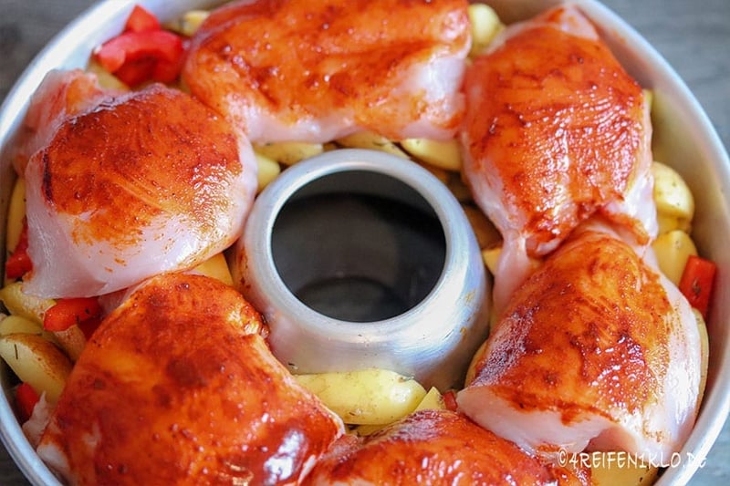 Thymian-Kartoffelecken mit Hähnchenbrust | Omnia Backofen Rezepte