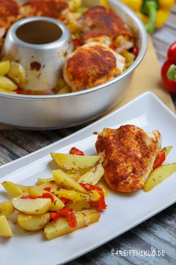 Thymian-Kartoffelecken mit Hähnchenbrust | Omnia Backofen Rezepte