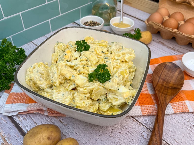 Kalorienarmer Kartoffelsalat ohne Mayo - leicht &amp; lecker