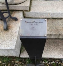 Grabtafel von Nicolo Paganini