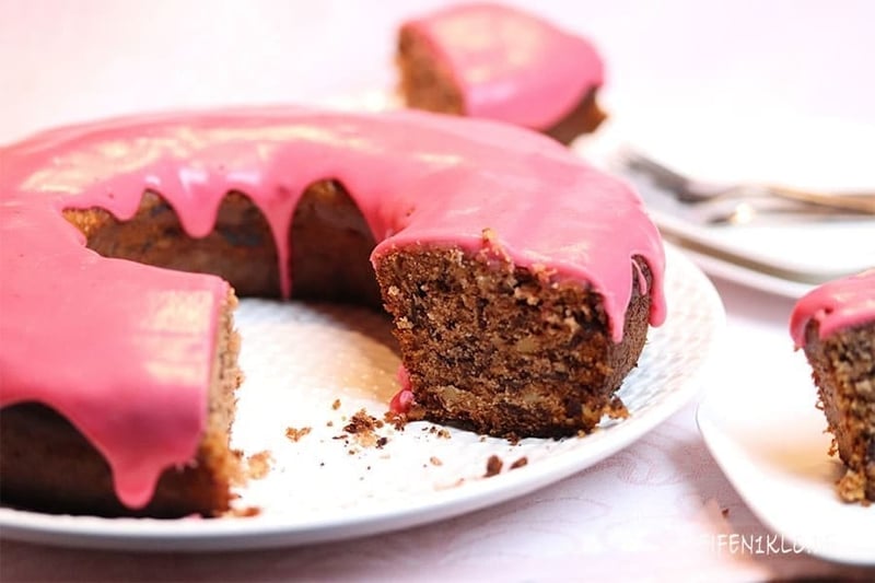 Rotweinkuchen im Omnia-Backofen