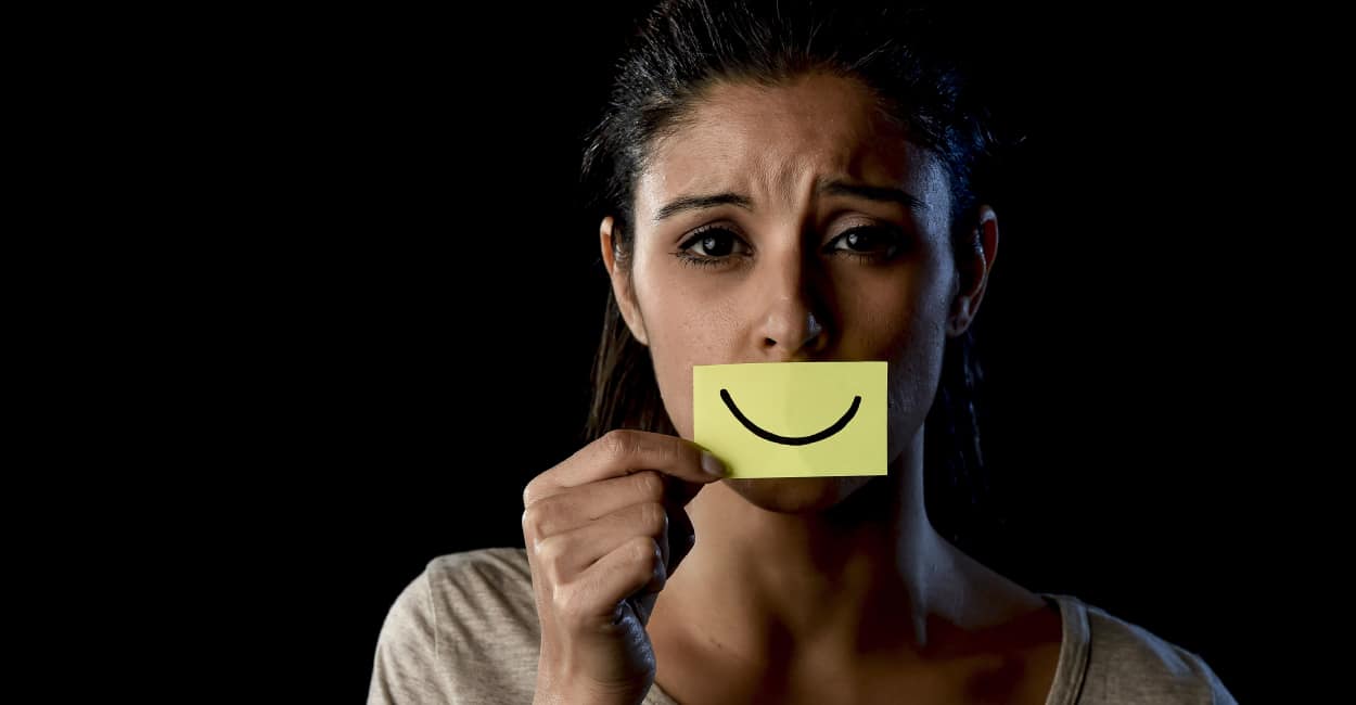 Toxic Positivity at Work: Signs and 10 Tips to Manage it