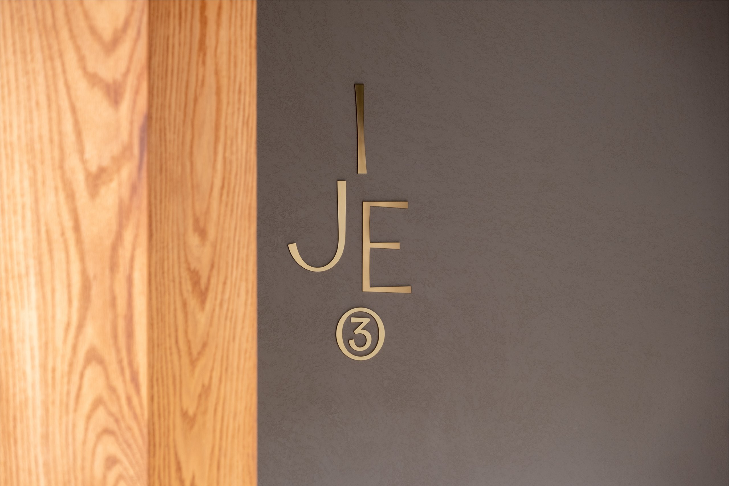 이제호텔 브랜드 디자인