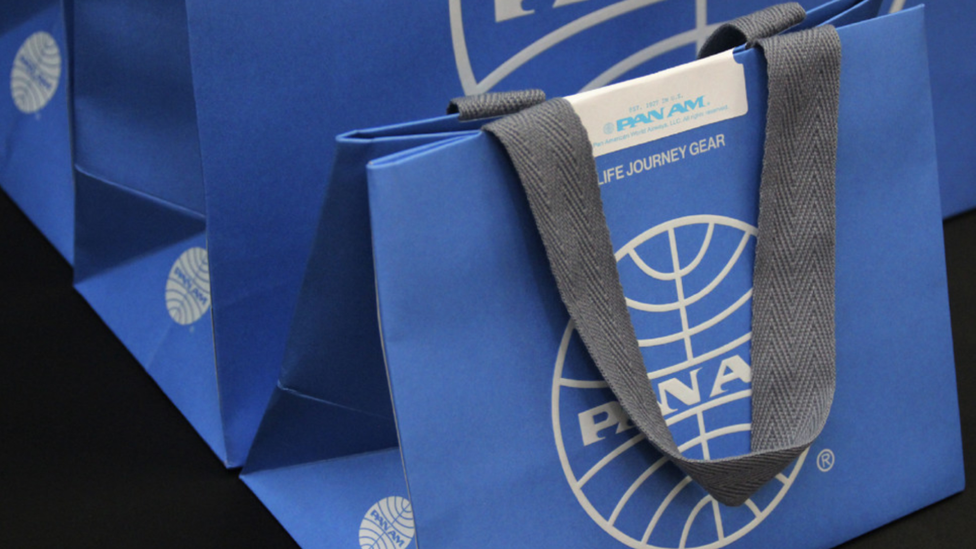 팬암 브랜드 디자인