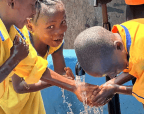 3 vandpumpe projekter i Sierra Leone
