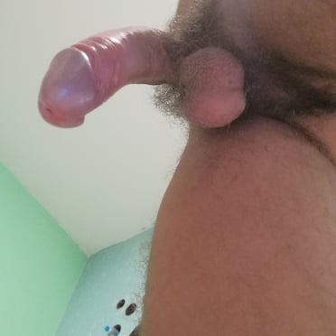 Beautiful thick cock pic with juicy balls and some hairy pubic hair.