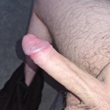 A juicy, thick cock with hairy balls, a real Aussie stud.
