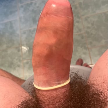 Big juicy cock with bushy pubic hair, 17.5cm dick pics.