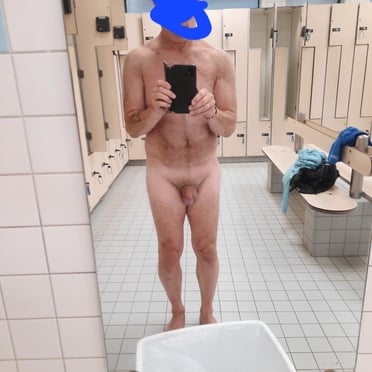 This beautiful thick cock pic features a man with light pubic hair and visible veins.