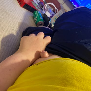 A thick, juicy cock peeking from under blue shorts in this US Virgin Islands pic.