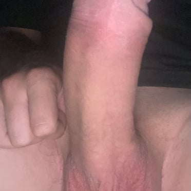 A beautiful, thick 18cm cock with prominent balls and minimal pubic hair, a real Romanian stud pic.