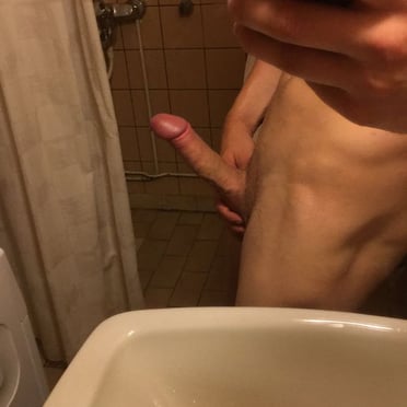 Beautifully thick-cock pic with shaved pubic hair, a truly impressive specimen for your viewing pleasure.