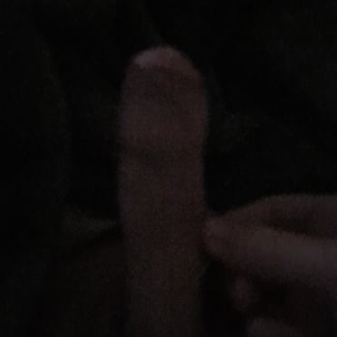 A beautiful juicy thick cock pic.
