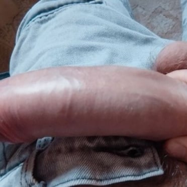 This thick cock pic from Poland shows off a juicy, veiny bulge with hairy pubic hair.