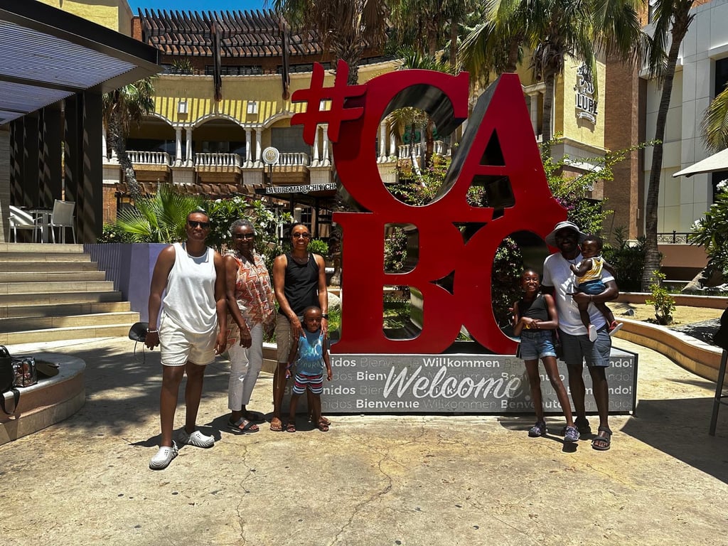 Family Los Cabos Sign