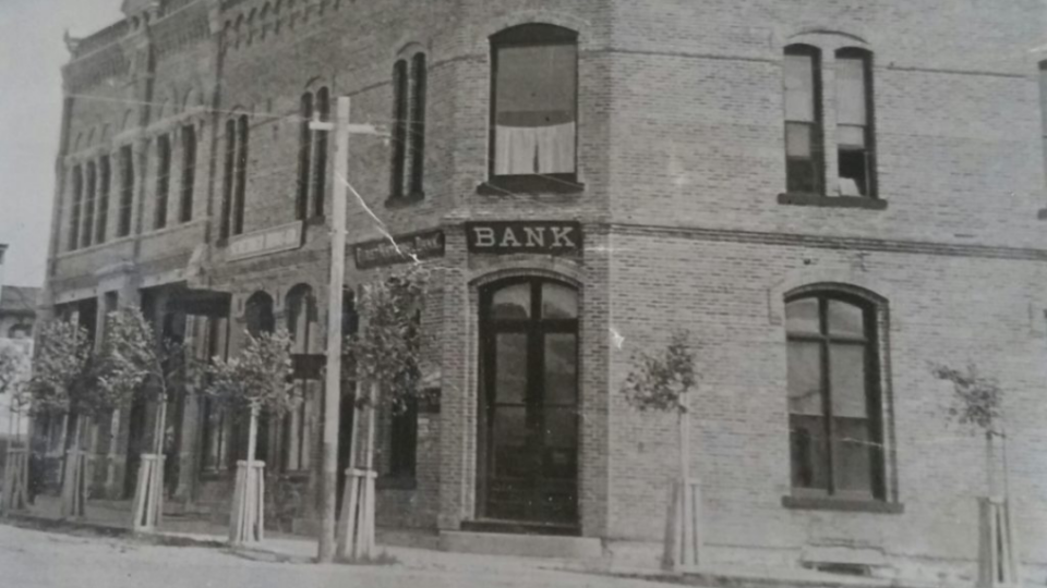 Bank of the Rockies old_fashioned_bank