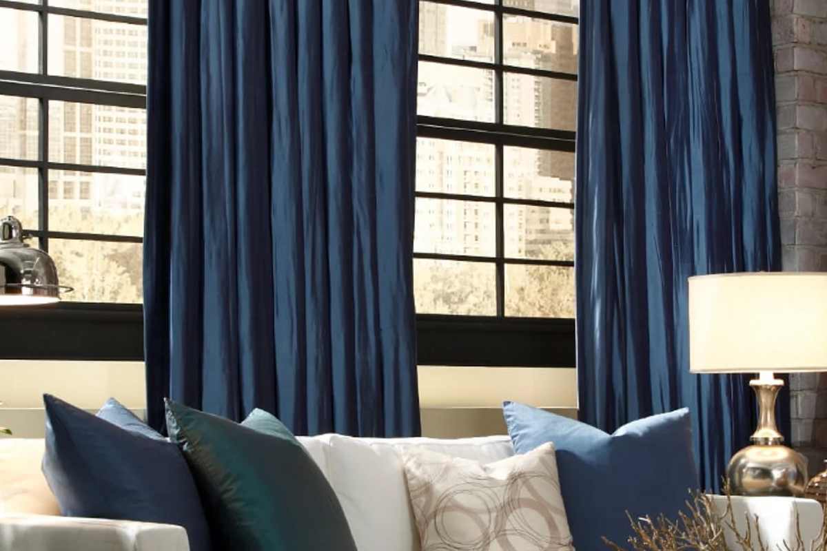 Hunter Douglas Carole Fabrics™ Custom Drapes near Helena, Montana (MT)