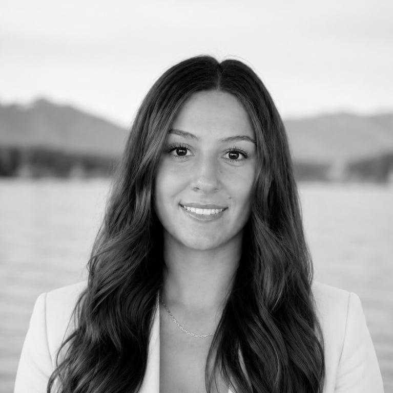 Avery Burgess profile photo