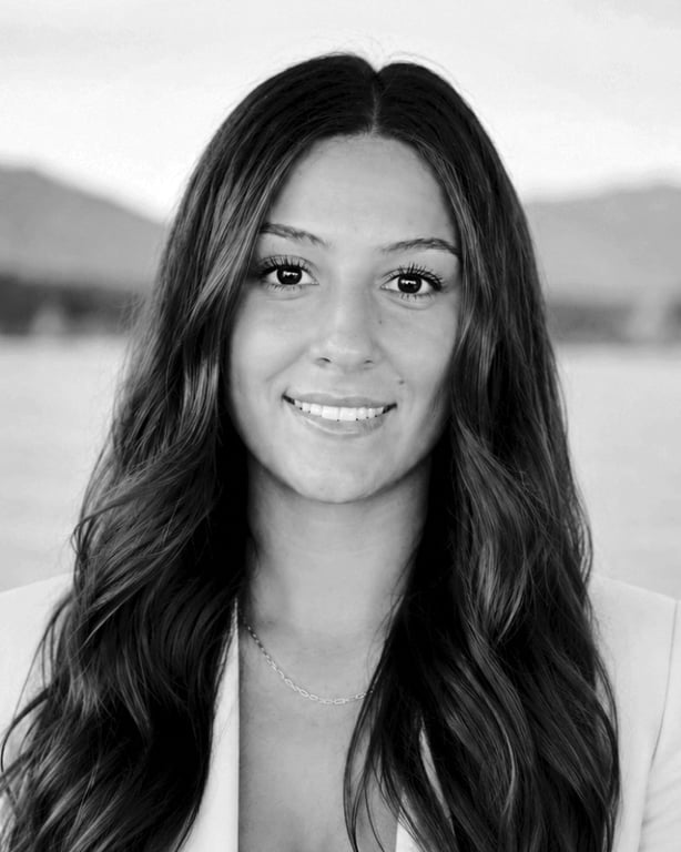 Avery Burgess profile photo