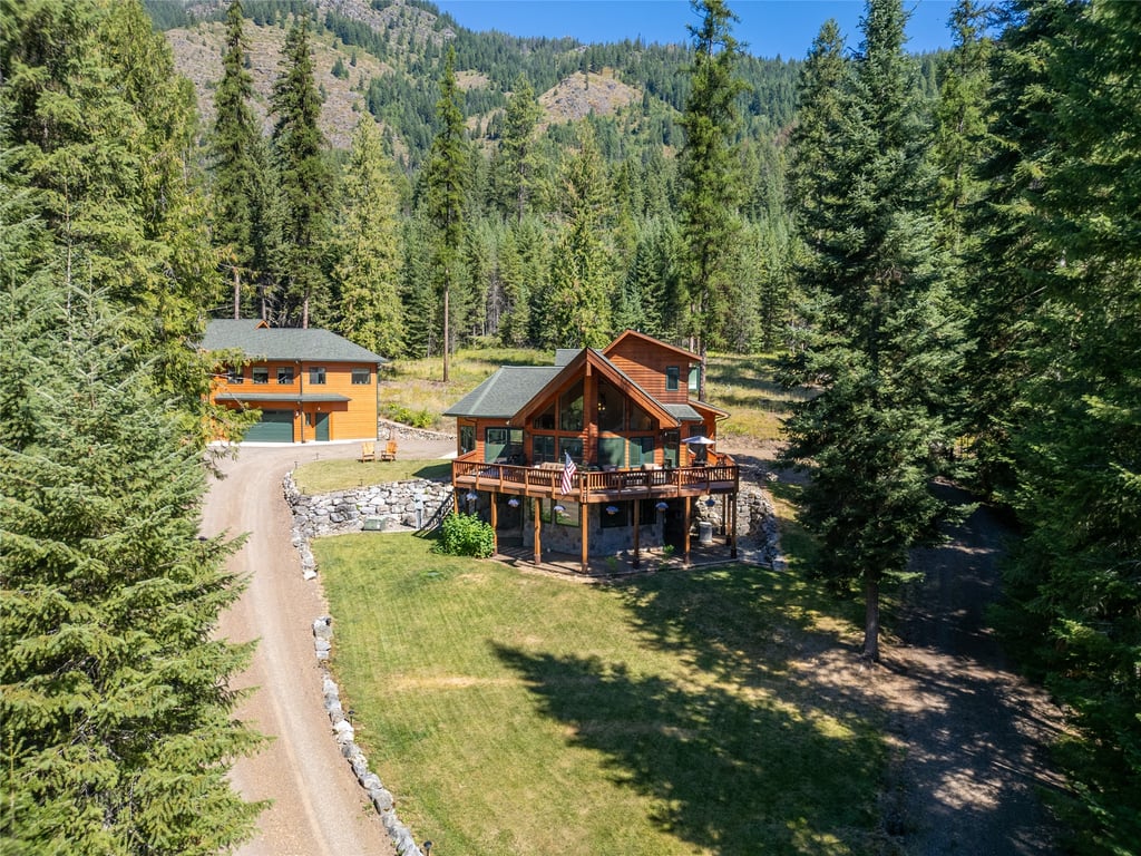 Home near Noxon