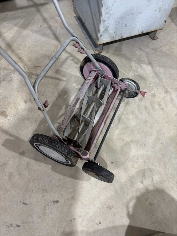 Hyper tough18" mower - Image 3