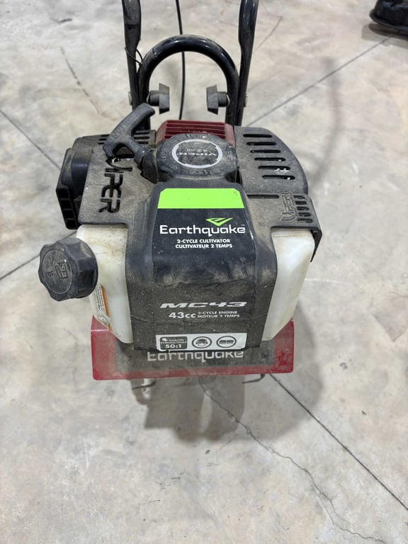 Earthquake Front Tine Tiller - Image 3