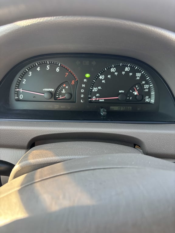 2002 Toyota Camry LE - Image 18