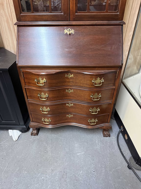 VTG CHIPPENDALE STYLE SECRETARY - Image 2