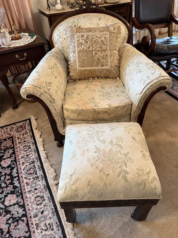 ANT FRENCH PROVENTIALSOFA AND MATCHING CHAIR - Image 2
