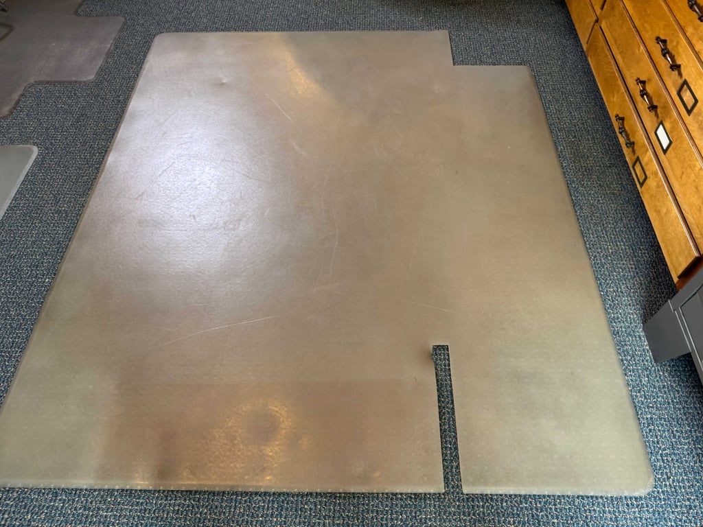 6 floor protectors - Image 2