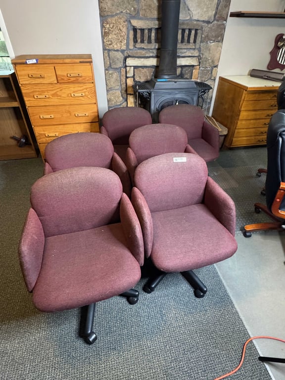 6 maroon roll around chairs