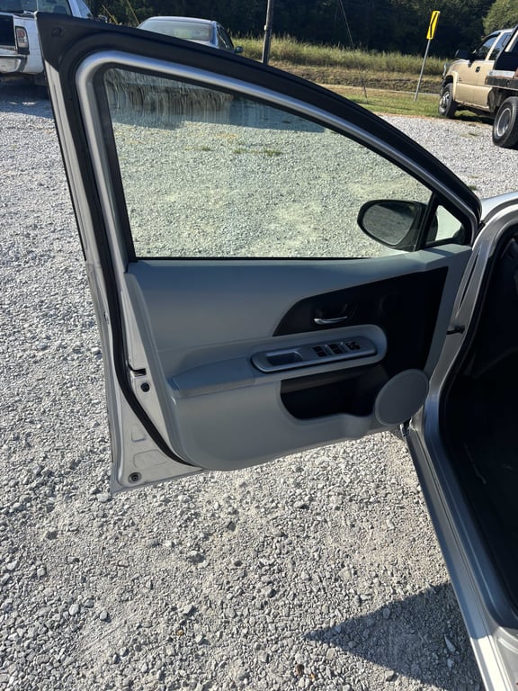 2012 Toyota Prius C - Image 13
