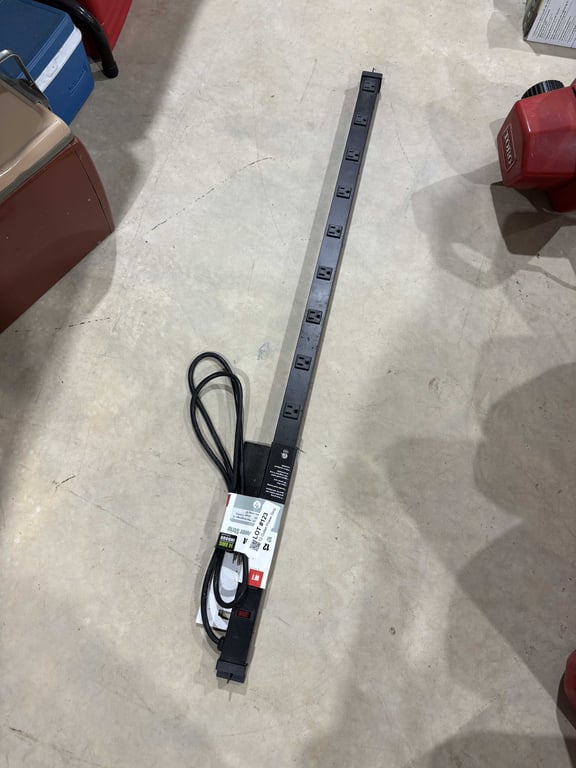 12 Outlet Power Strip