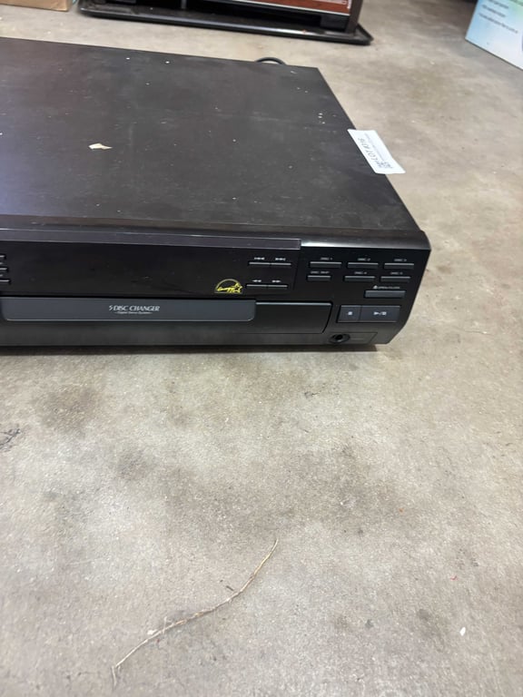 Kenwood 3 disc CD player - Image 3