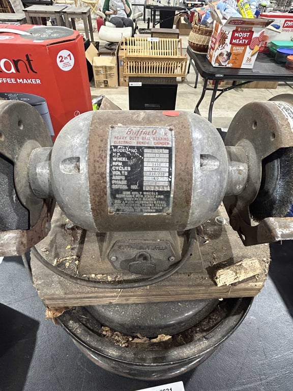 Buffalo 1/2HP grinder - Image 2