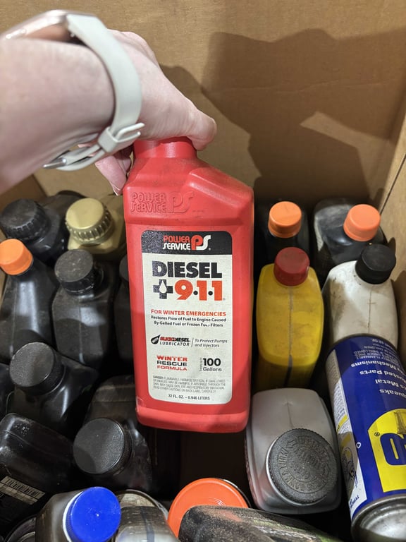 Box Full of Misc Oil - Image 2