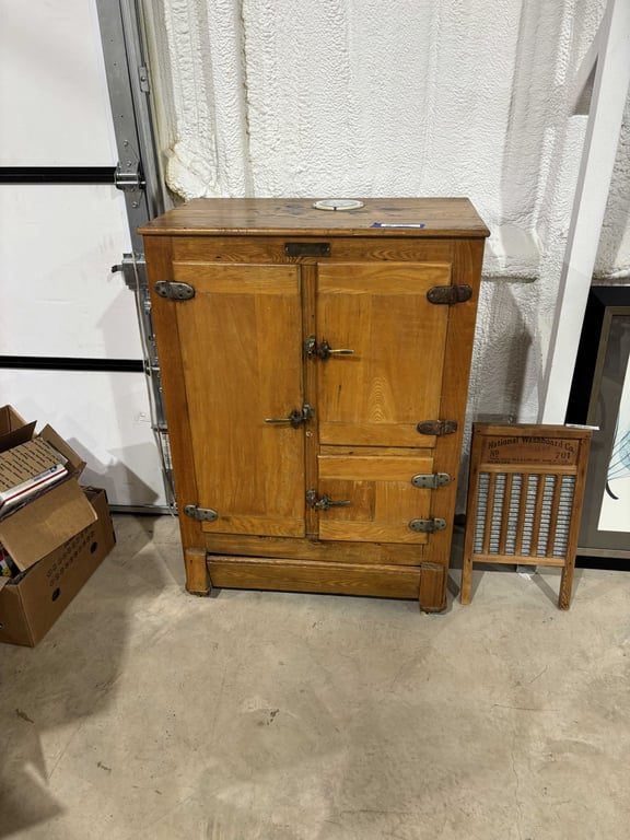 Airtite Vintage Icebox