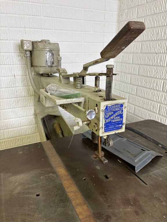 Richards Electromatic Super Diemaker Saw Trimmer - Image 2