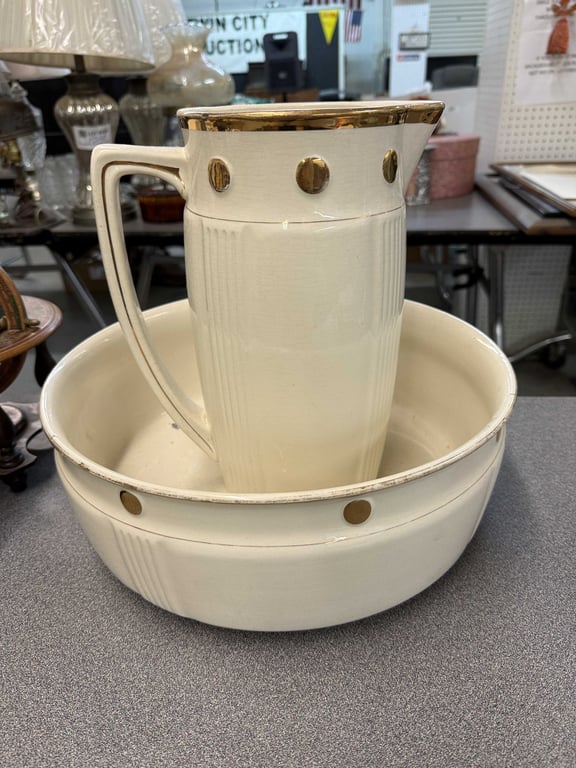 ART DECO WASH BASIN & PITCHER