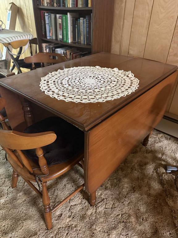 ANT. WALNUT DROP LEAF KITCHEN TABLE W/6 CHAIRS
