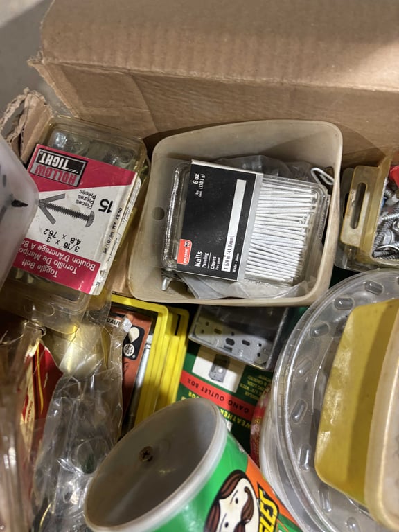 Box misc nails, screws, etc - Image 3