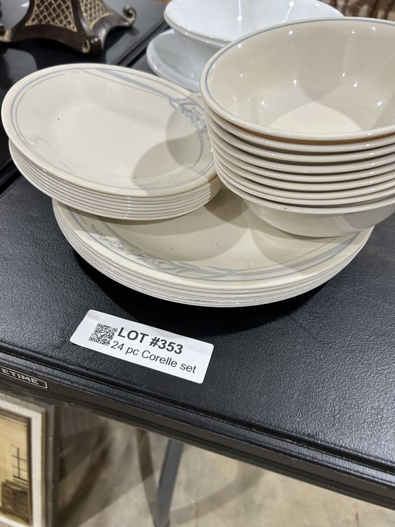 24 pc Corelle set