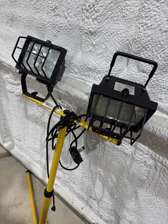 Work lights - Image 3