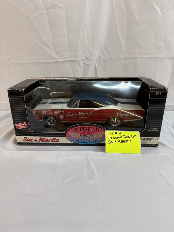 1:18 SUPER CAR COLLECTIBLES SOX & MARTIN HERITAGE RACING SER. #2