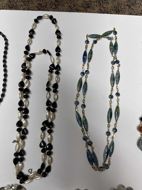 Misc Costume Jewelry - Image 3